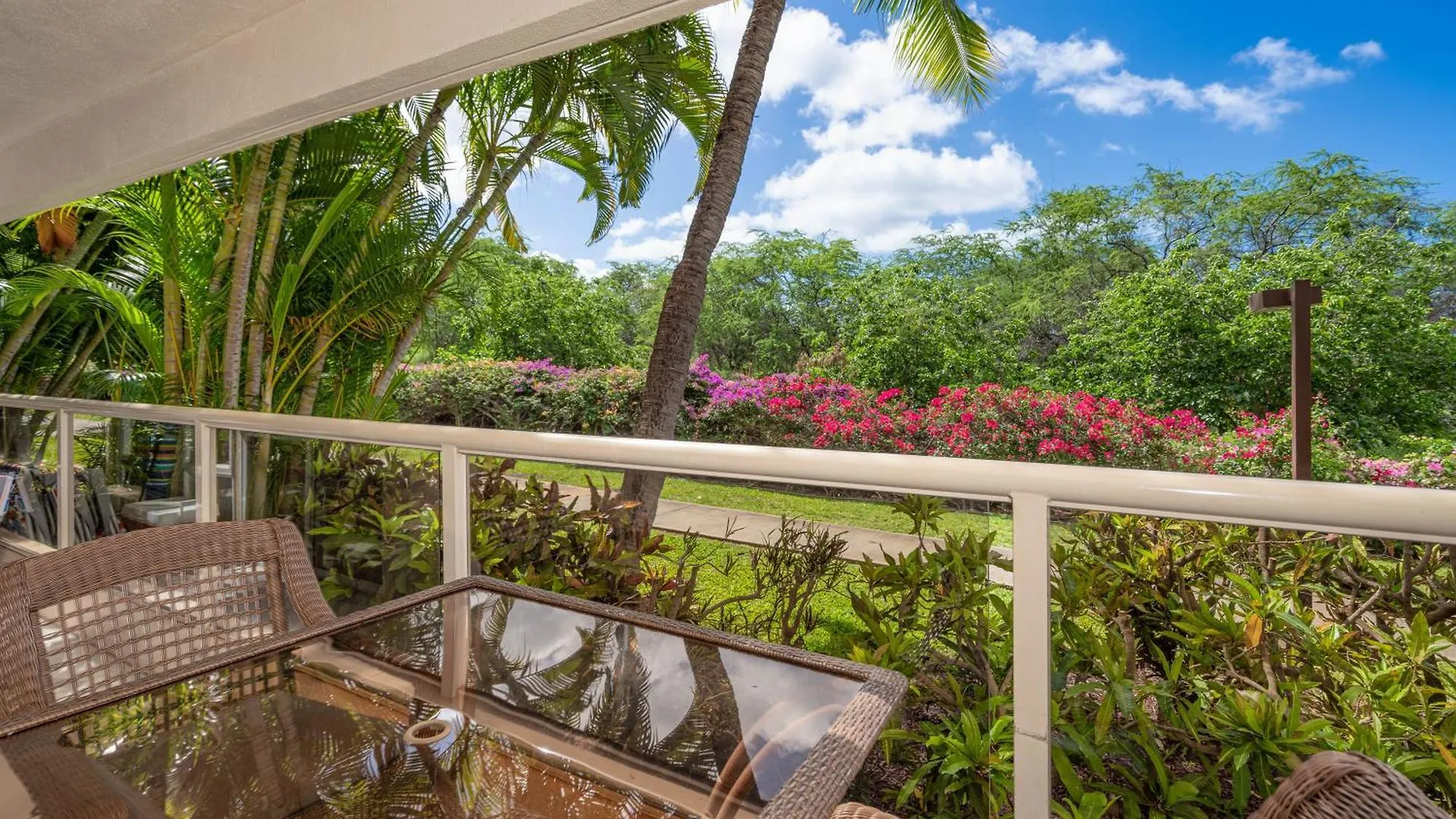 Aparthotel Renovated Condo - 3 Min Walk To Toes In The Sand! Wailea